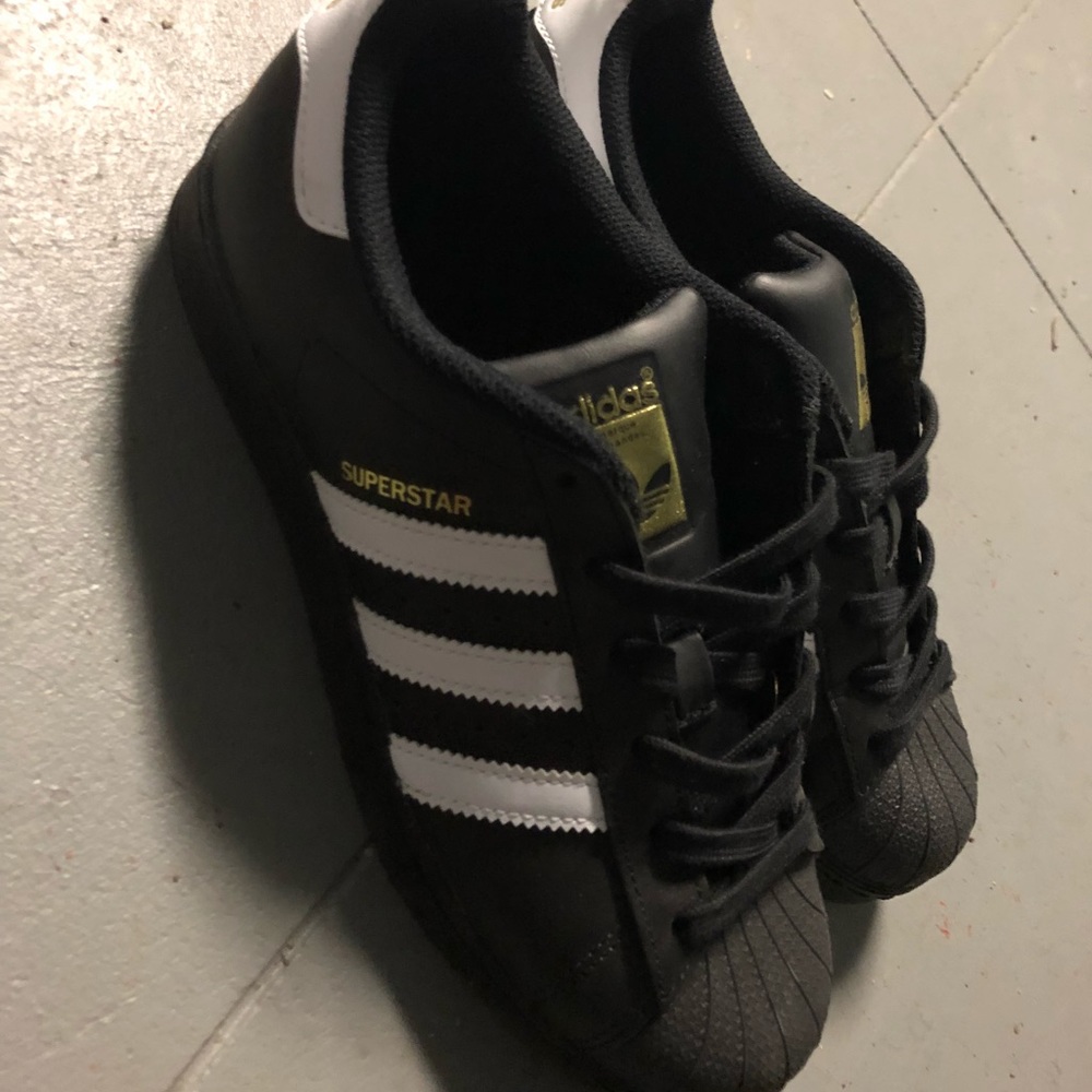 Adidas Superstar Women’s Black size 8.5